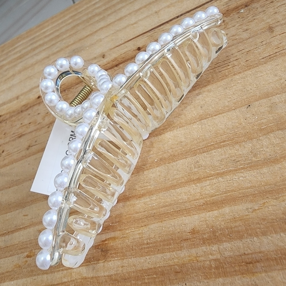 NEW Pearl Clear White Hair Claw Clip - Picture 7 of 8